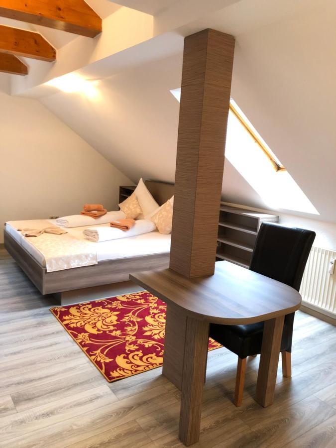 Pension Goldenes Vogtland Adorf ภายนอก รูปภาพ