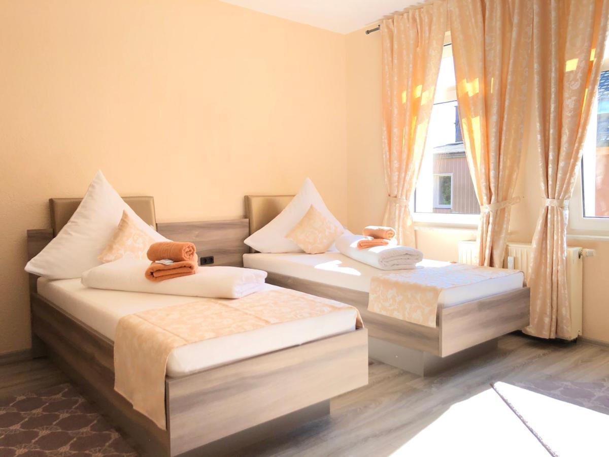 Pension Goldenes Vogtland Adorf ภายนอก รูปภาพ