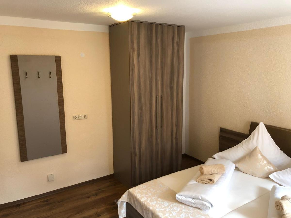 Pension Goldenes Vogtland Adorf ภายนอก รูปภาพ