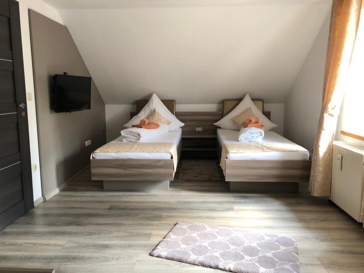 Pension Goldenes Vogtland Adorf ภายนอก รูปภาพ