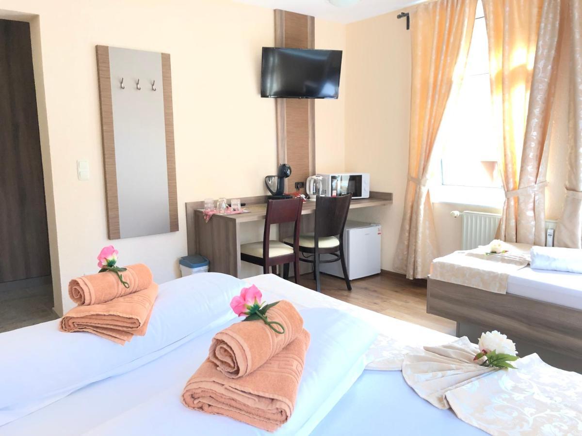 Pension Goldenes Vogtland Adorf ภายนอก รูปภาพ