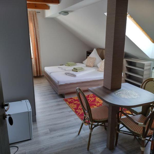 Pension Goldenes Vogtland Adorf ภายนอก รูปภาพ