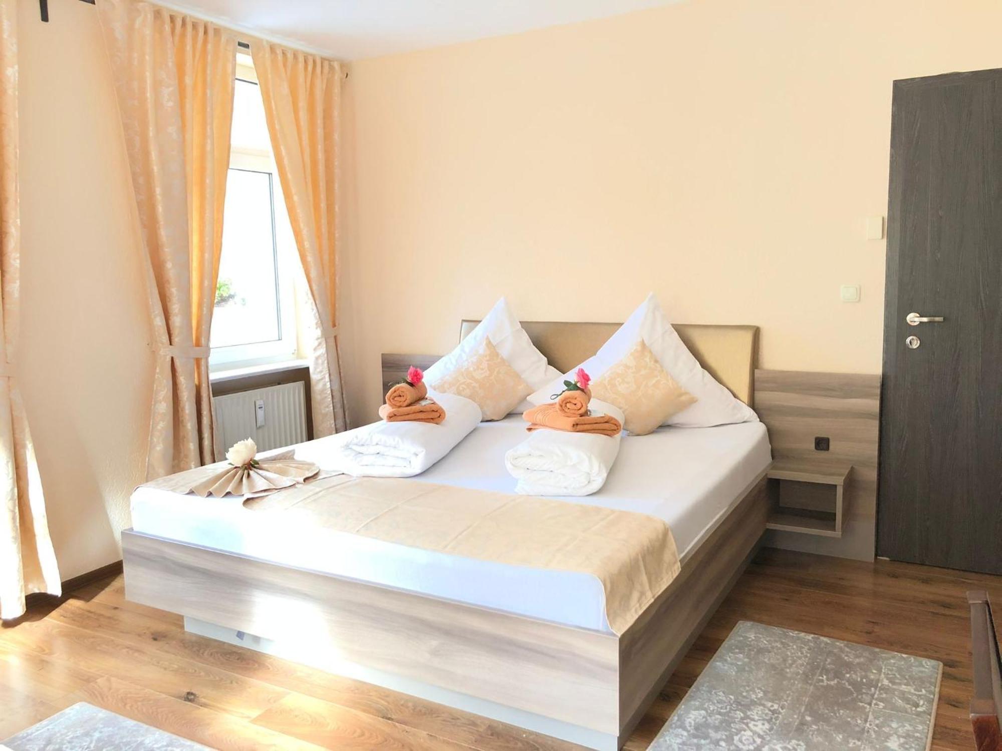 Pension Goldenes Vogtland Adorf ภายนอก รูปภาพ
